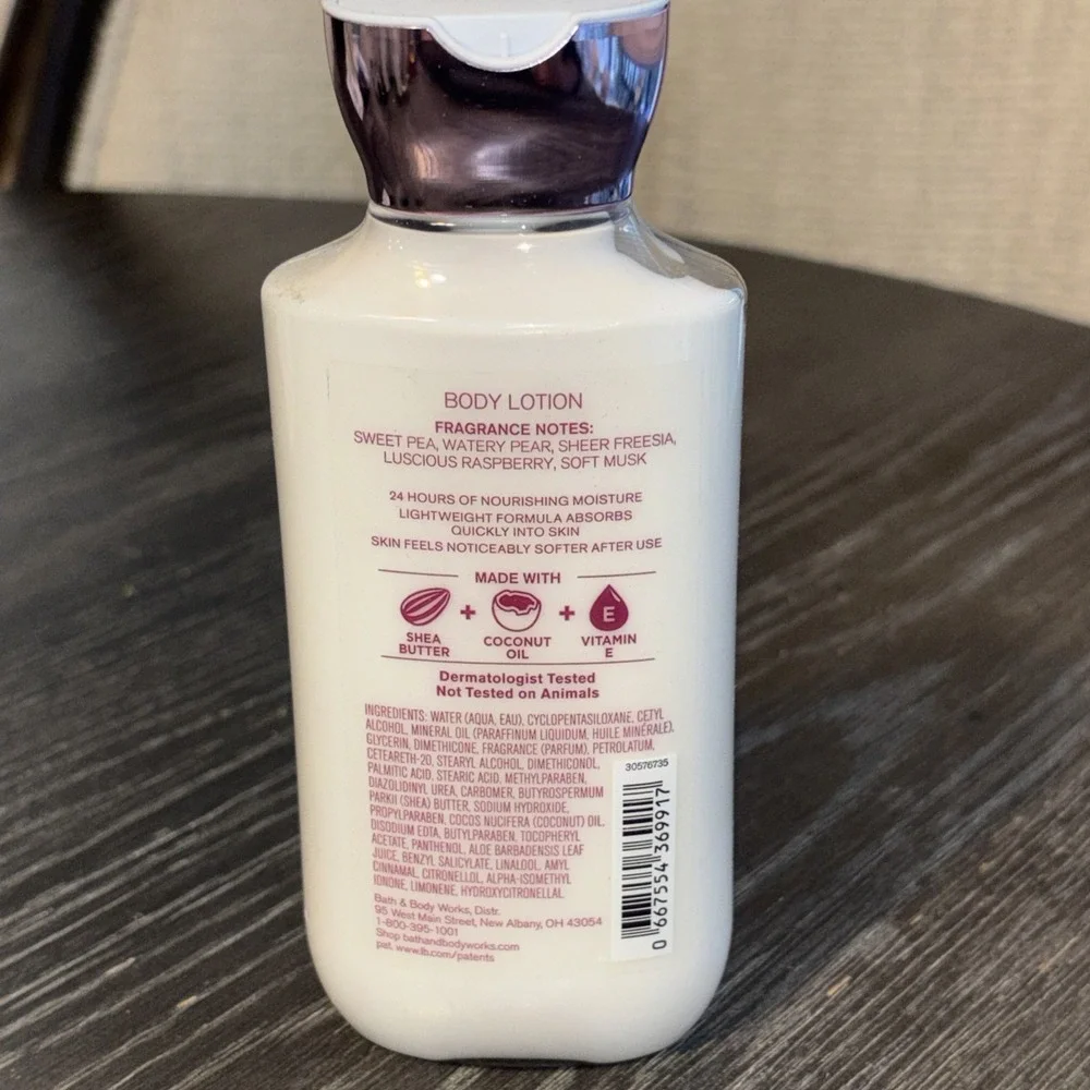 Bath &‎ Body Works Sweet Pea 24 Hour Moisturizer Body Lotion 8 Oz